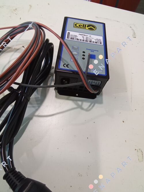 20.002383 CB 350 HF chargeur