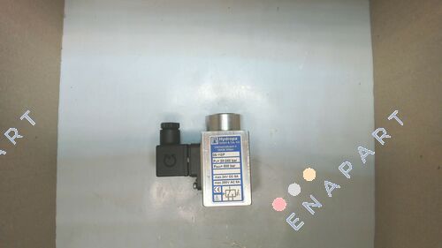 DS-112-240/F Piston Pressure Switch