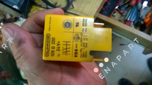 105G220-24VDC relais