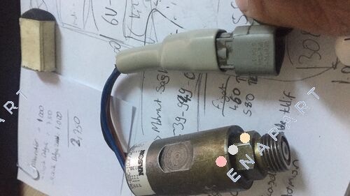 XM-69C-100F/WD266 APPUYER SUR LE BOUTON