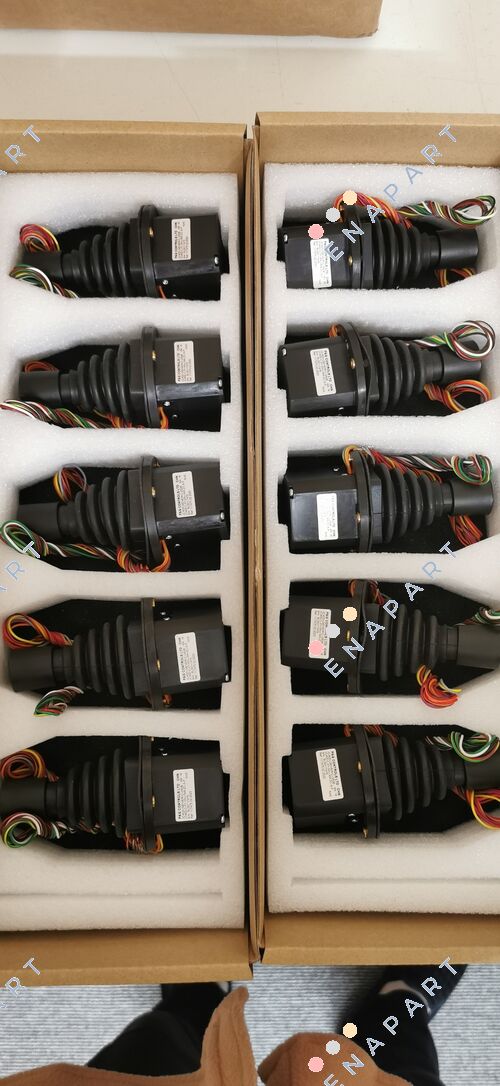 JC400-C-XY-NN-/-MA-ZC-S-P Contrôleur à joystick multiaxes
